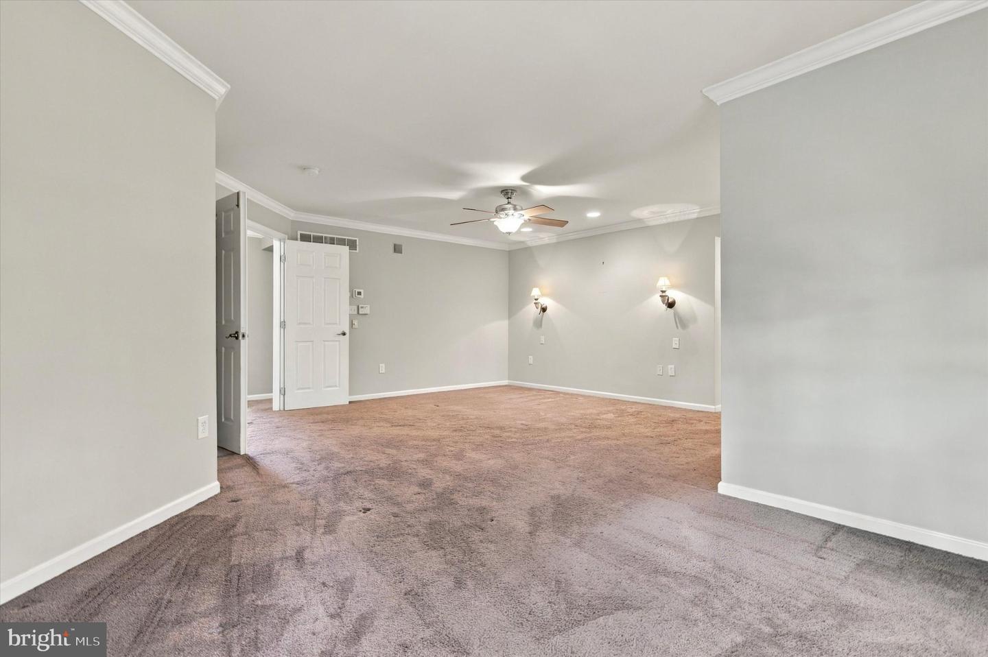675 Broadmoor Dr # Property Photo 20