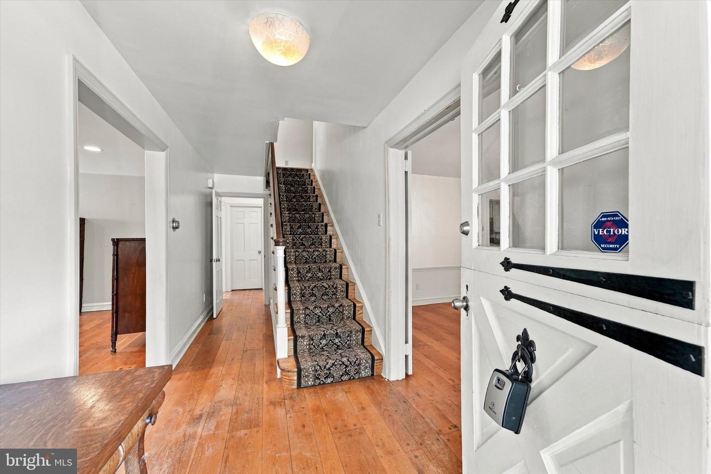 8300 Fairview Rd # Property Photo 5