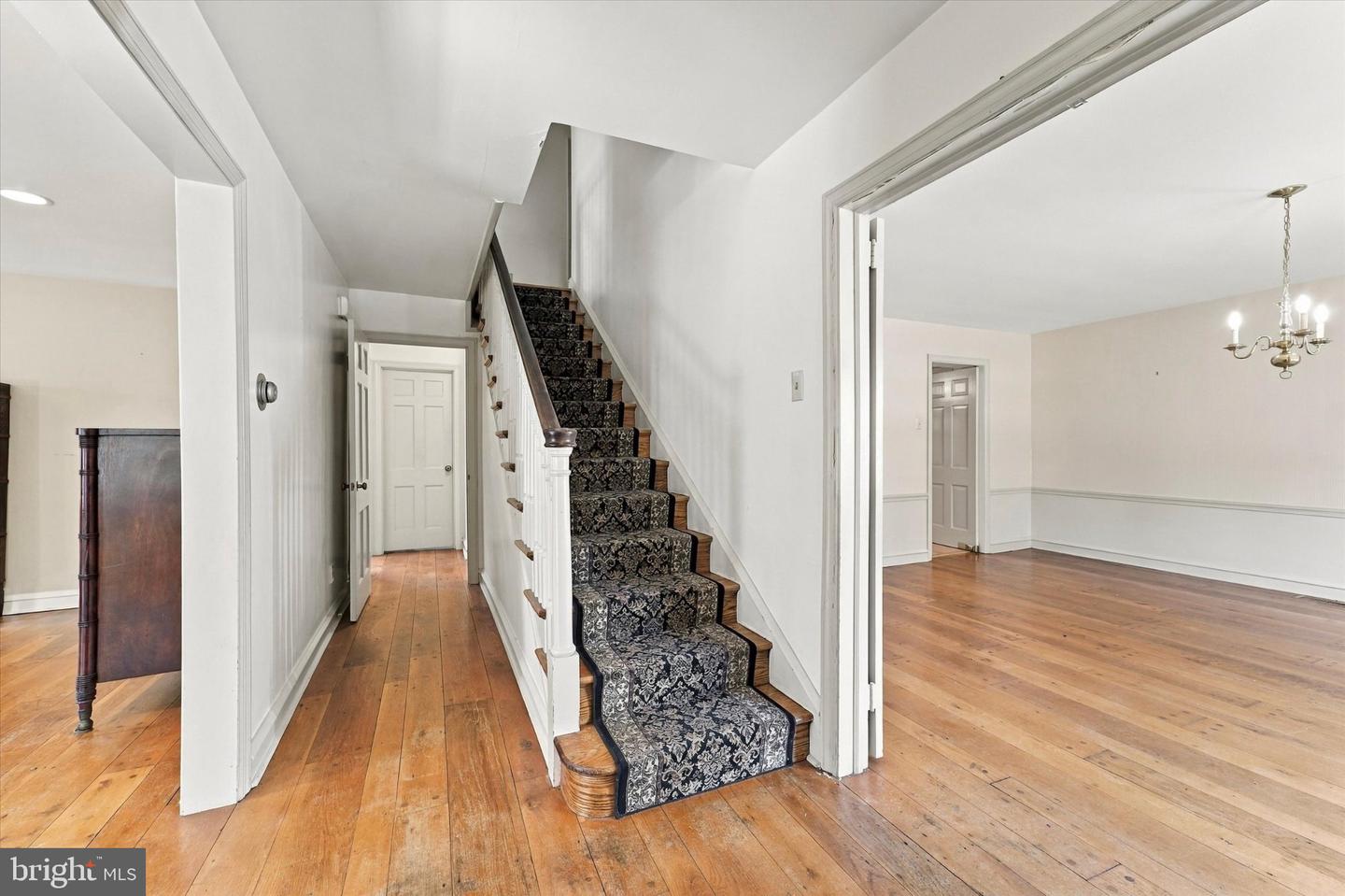 8300 Fairview Rd # Property Photo 6