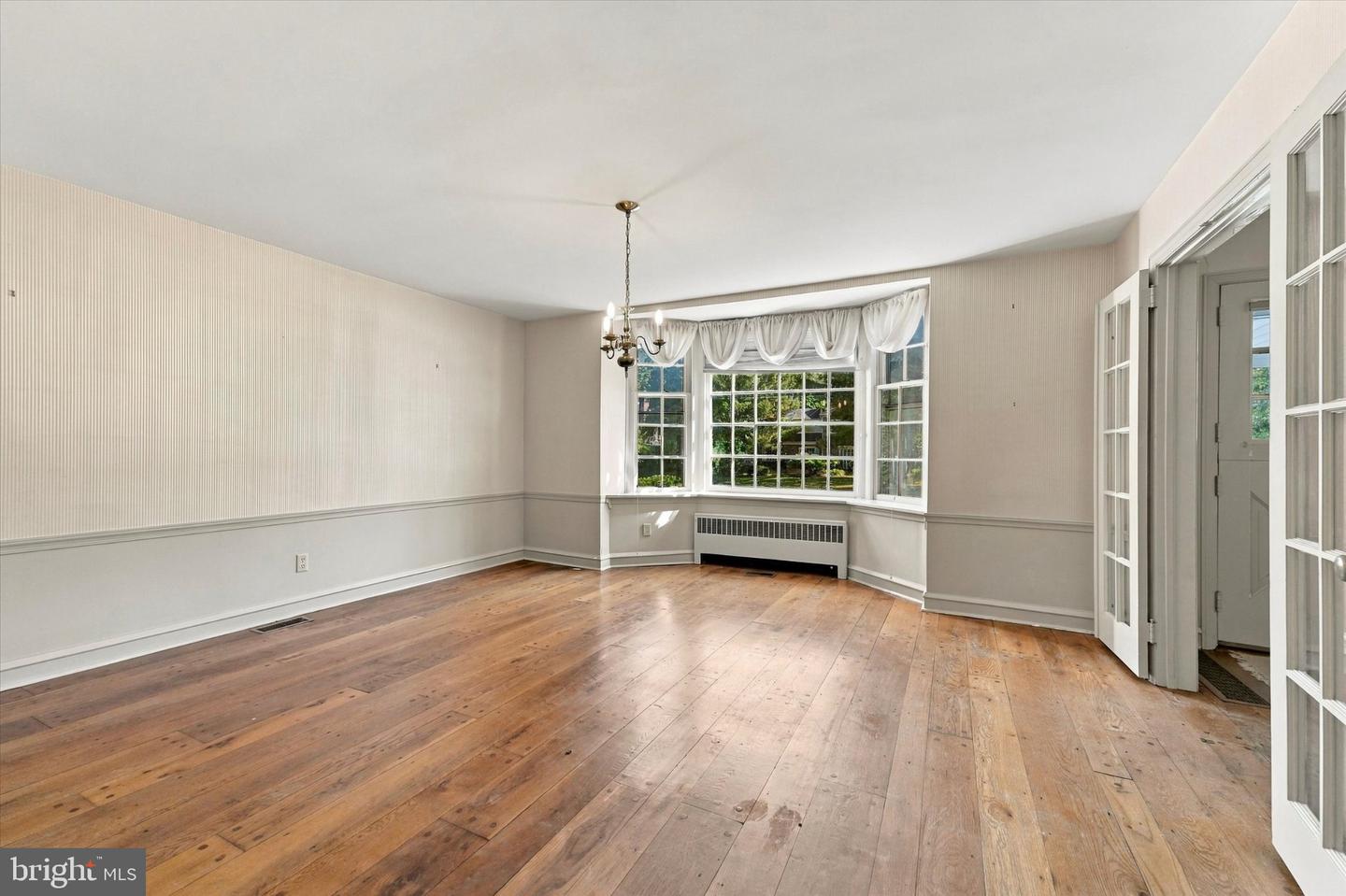 8300 Fairview Rd # Property Photo 9