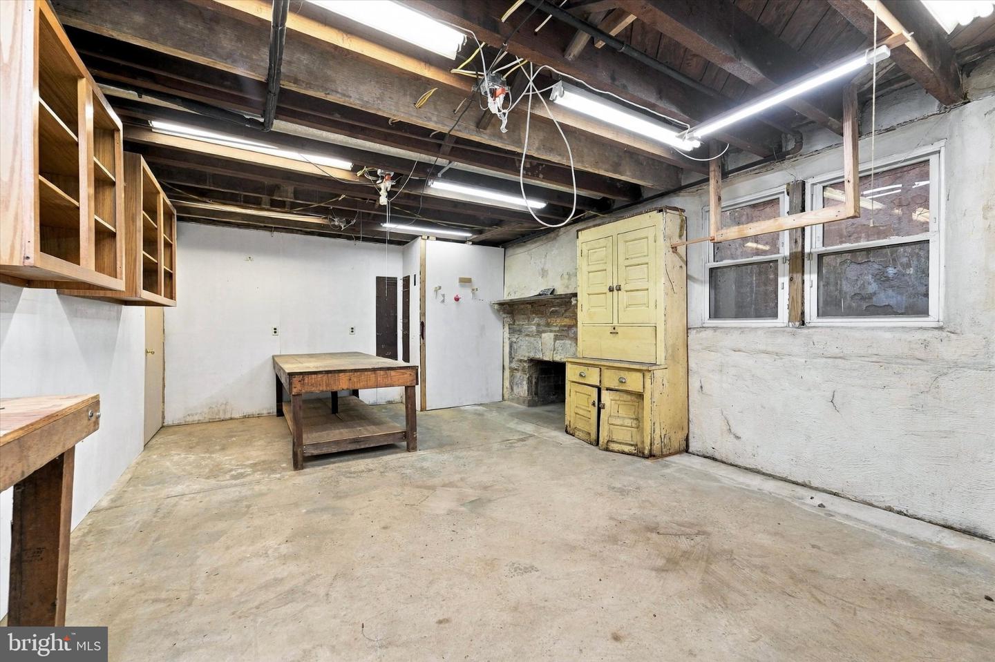 8300 Fairview Rd # Property Photo 32