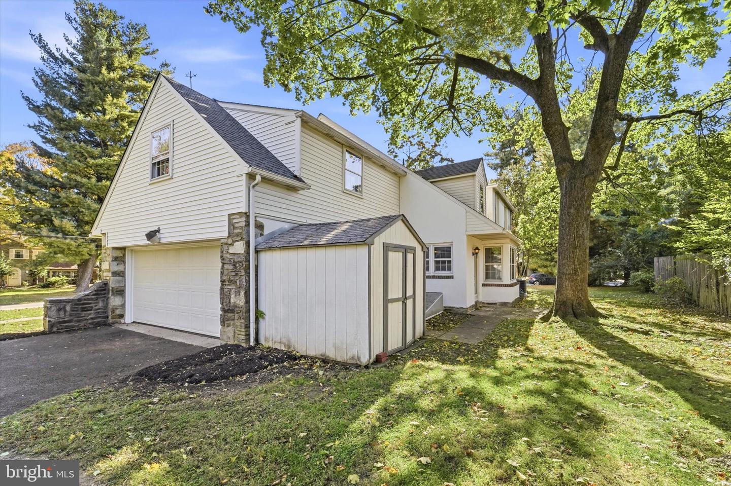 8300 Fairview Rd # Property Photo 33