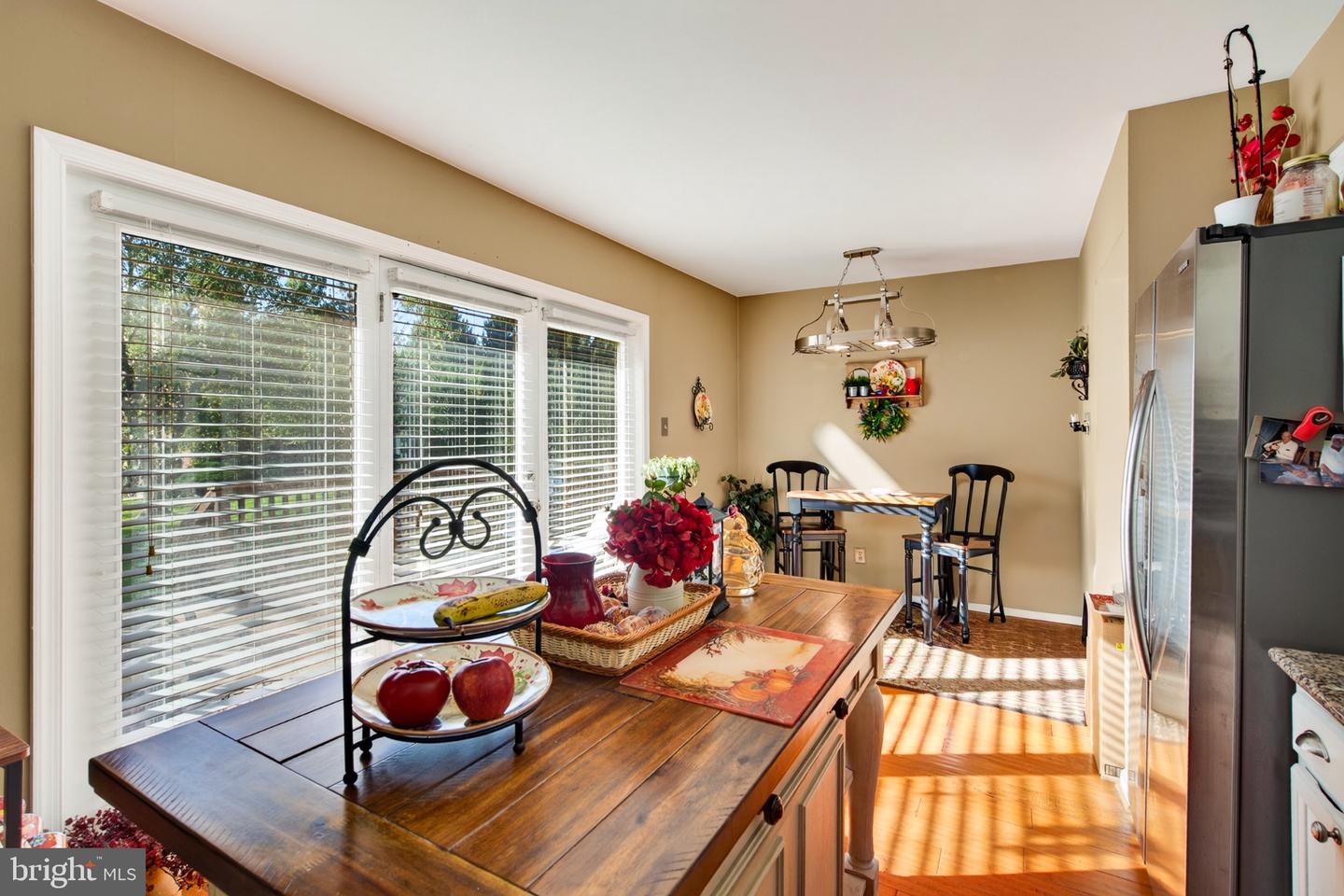 4039 Lantern Ln # Property Photo 18