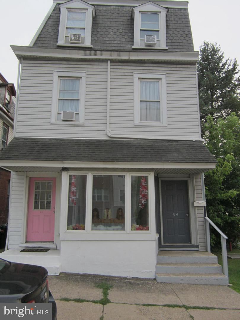 64 N YORK RD Property Photo 1