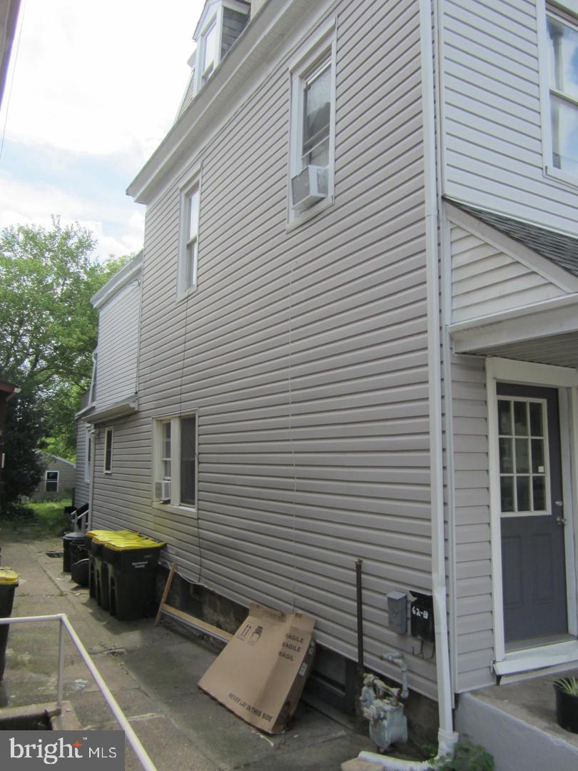64 N York Rd Property Photo 9