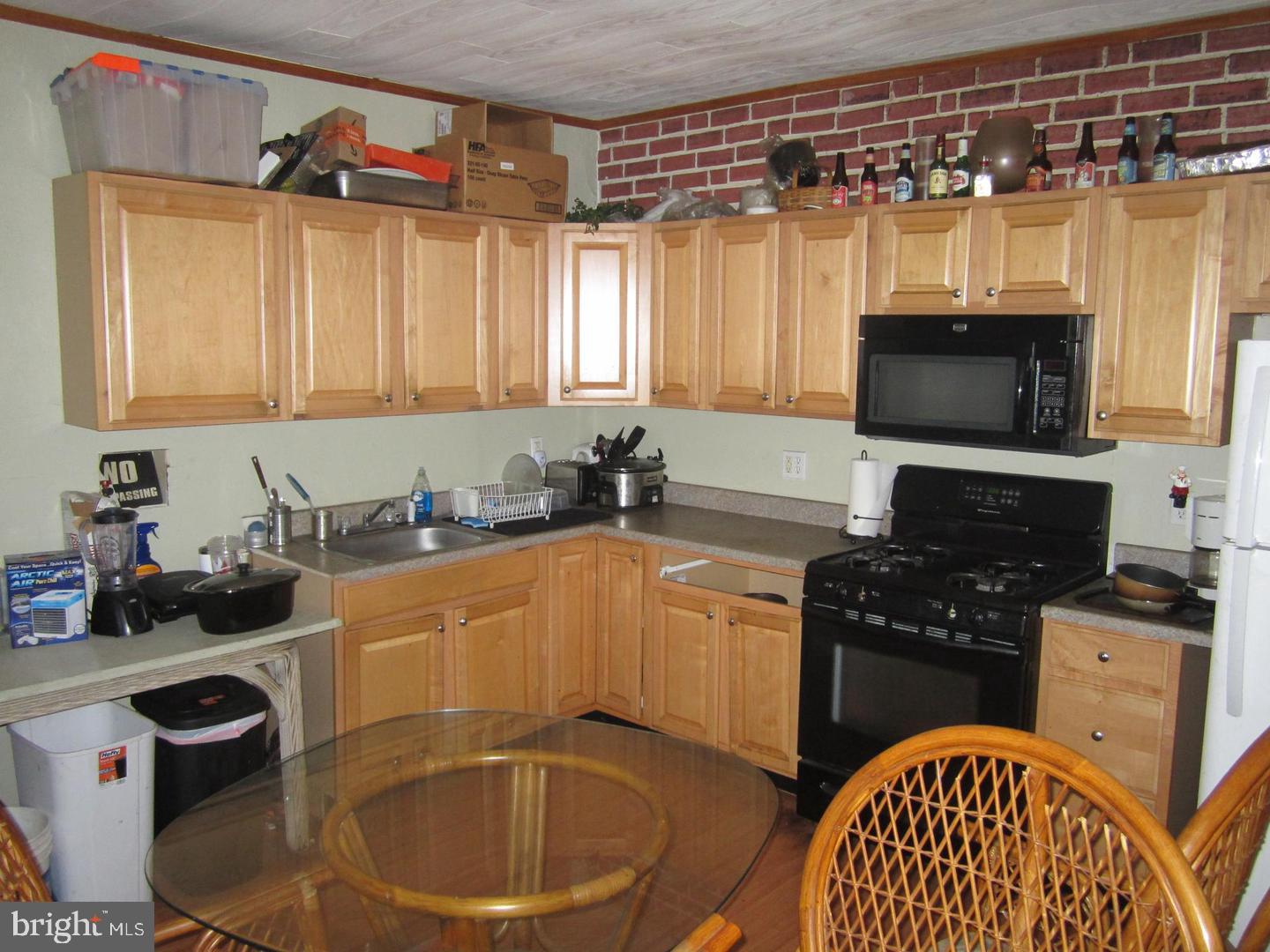 64 N York Rd Property Photo 12