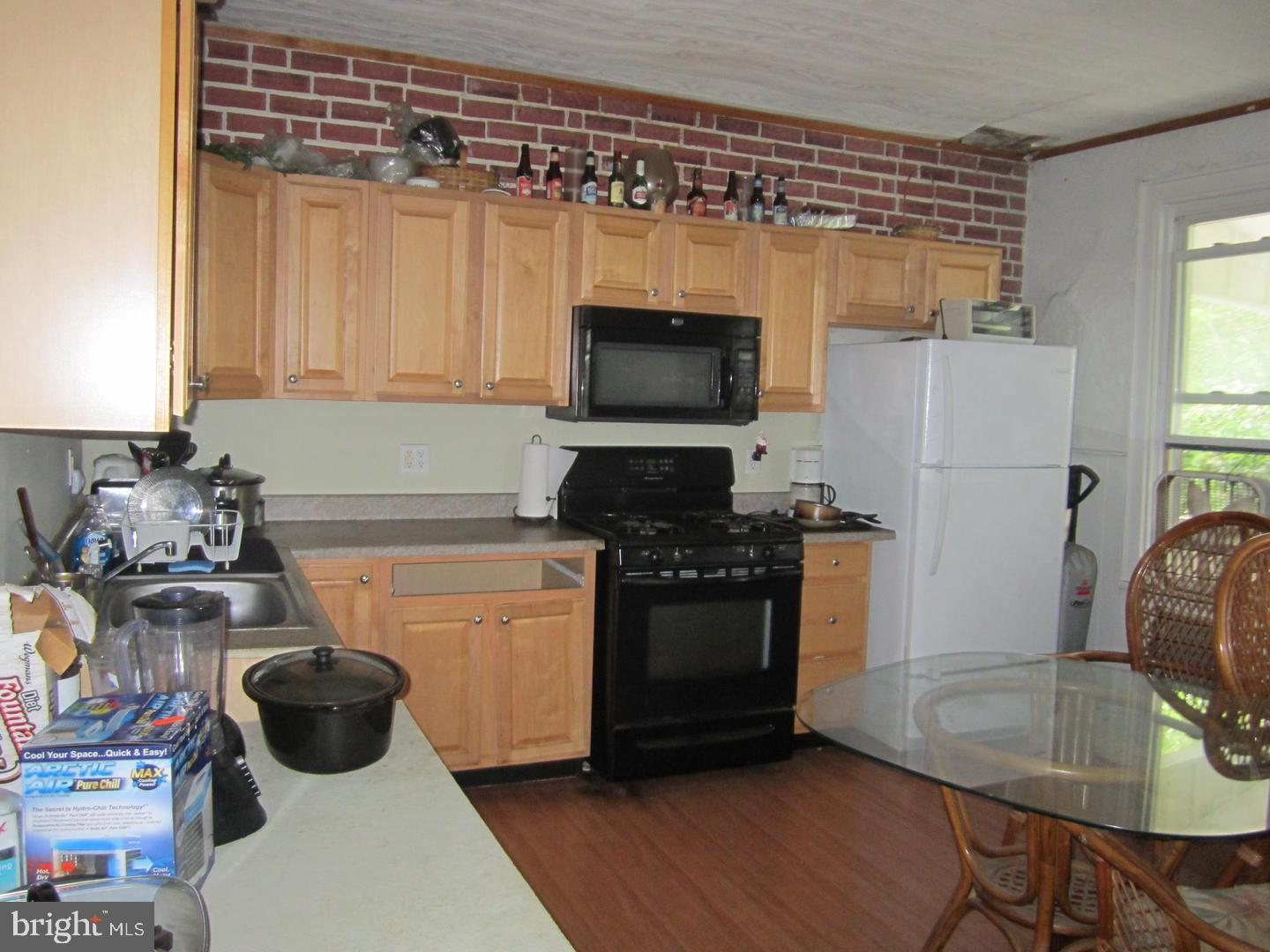 64 N York Rd Property Photo 13