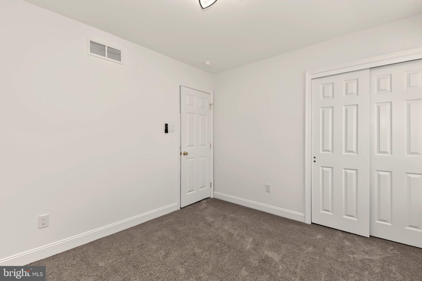 202 Hidden Creek Dr Property Photo 38