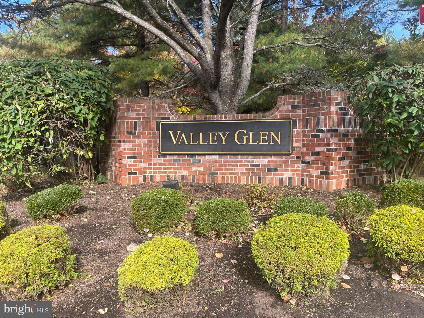 604 VALLEY GLEN RD #CONDO 294 Property Photo 1
