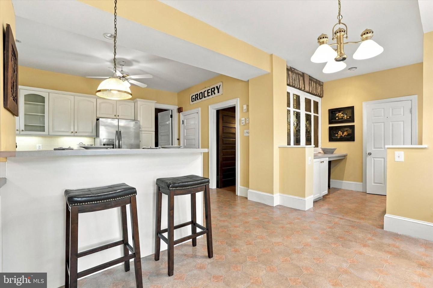 2363 Oakdale Ave # Property Photo 30