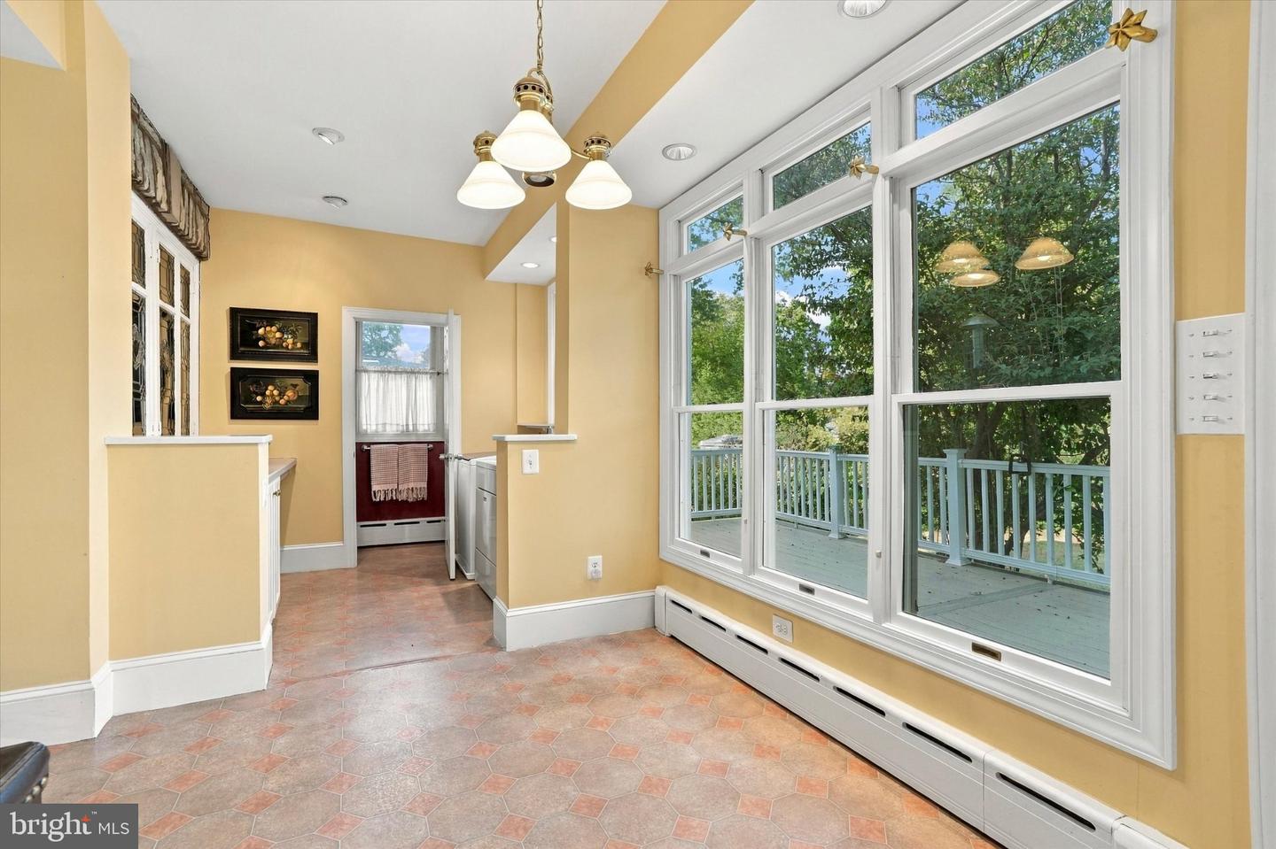 2363 Oakdale Ave # Property Photo 32
