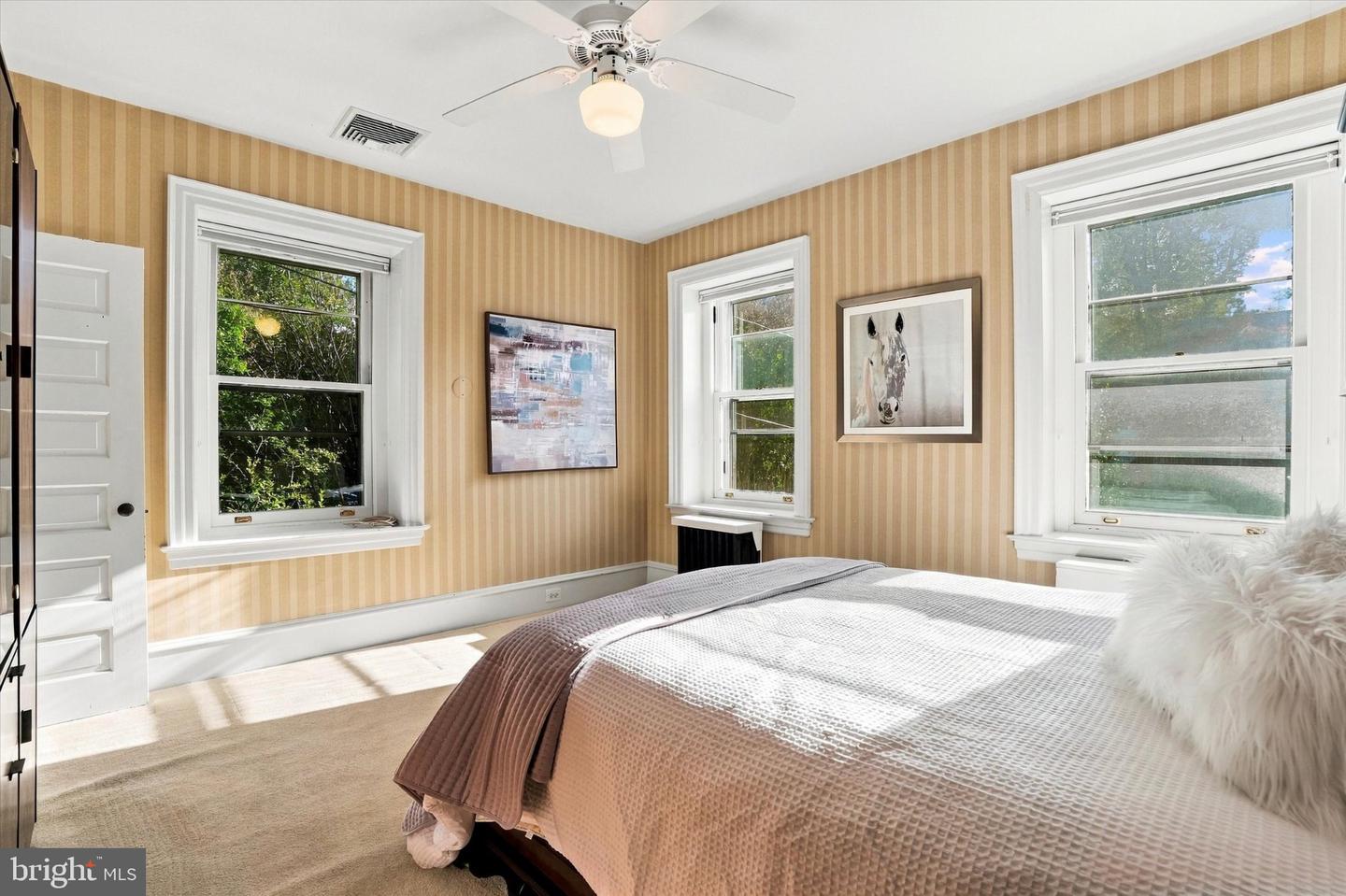 2363 Oakdale Ave # Property Photo 39