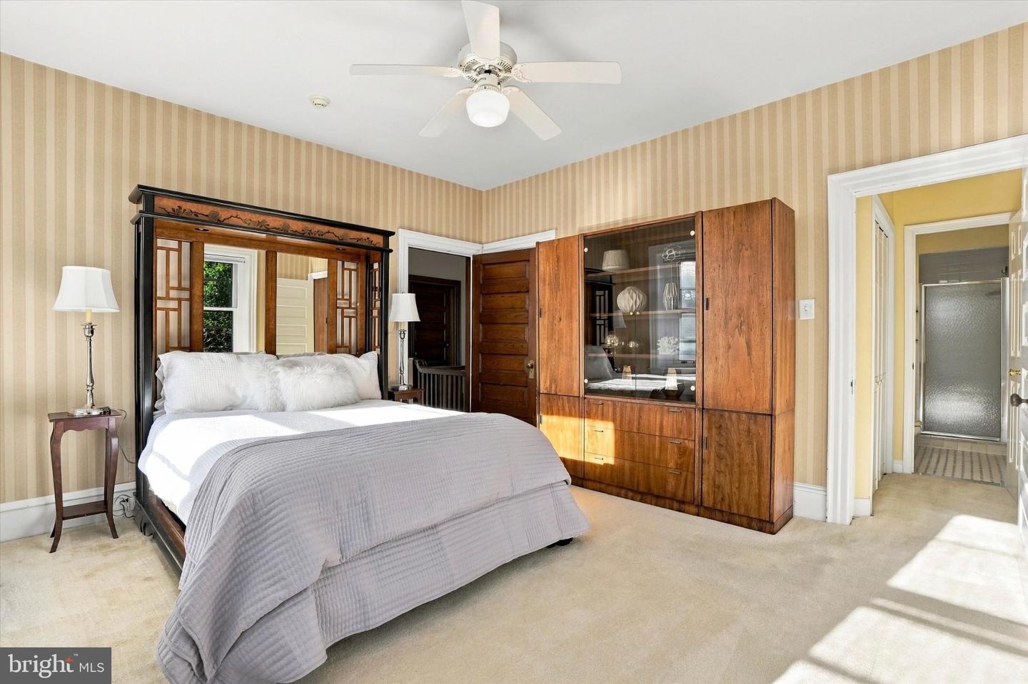 2363 Oakdale Ave # Property Photo 40