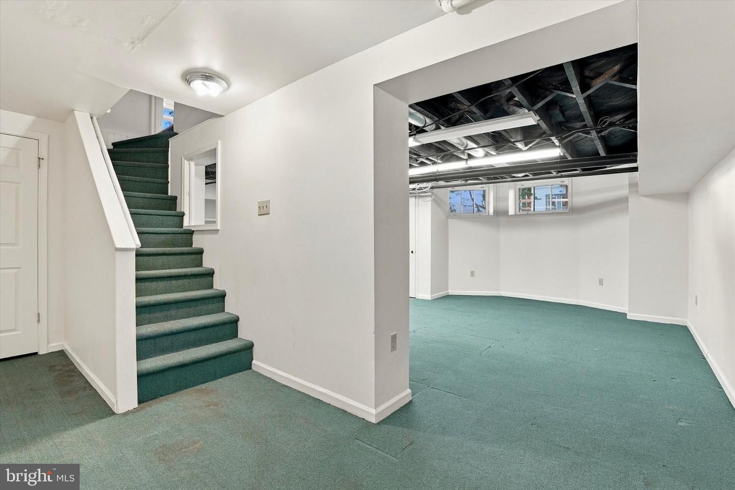 2363 Oakdale Ave # Property Photo 50