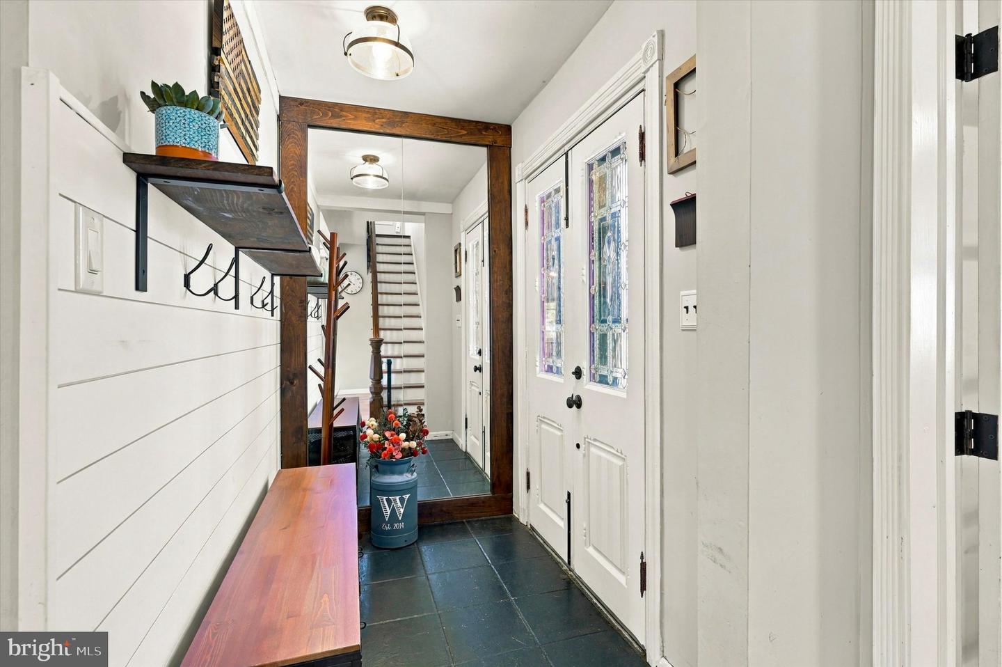 200 N Sylvania Ave Property Photo 5