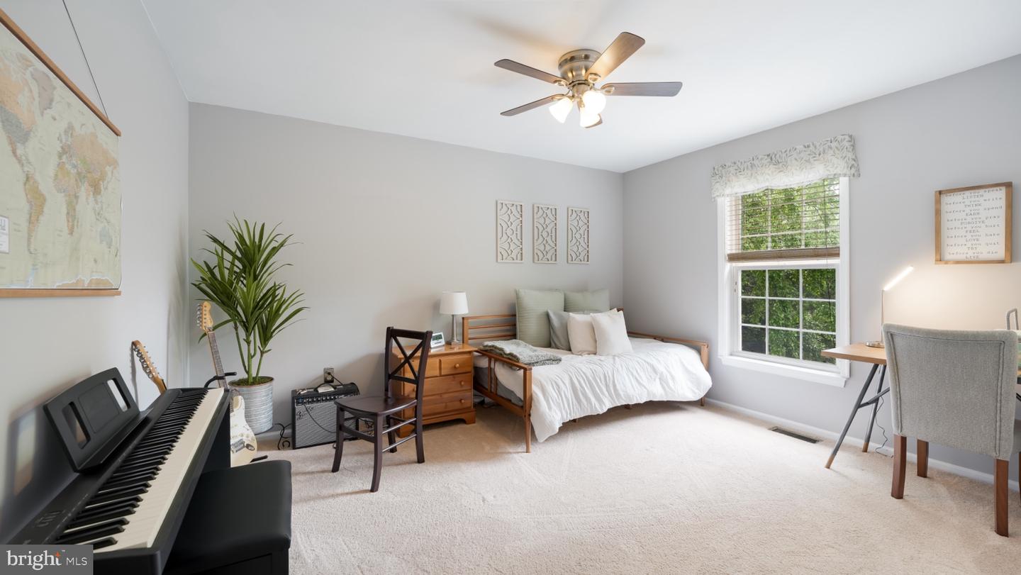 144 Tudor Dr # Property Photo 32