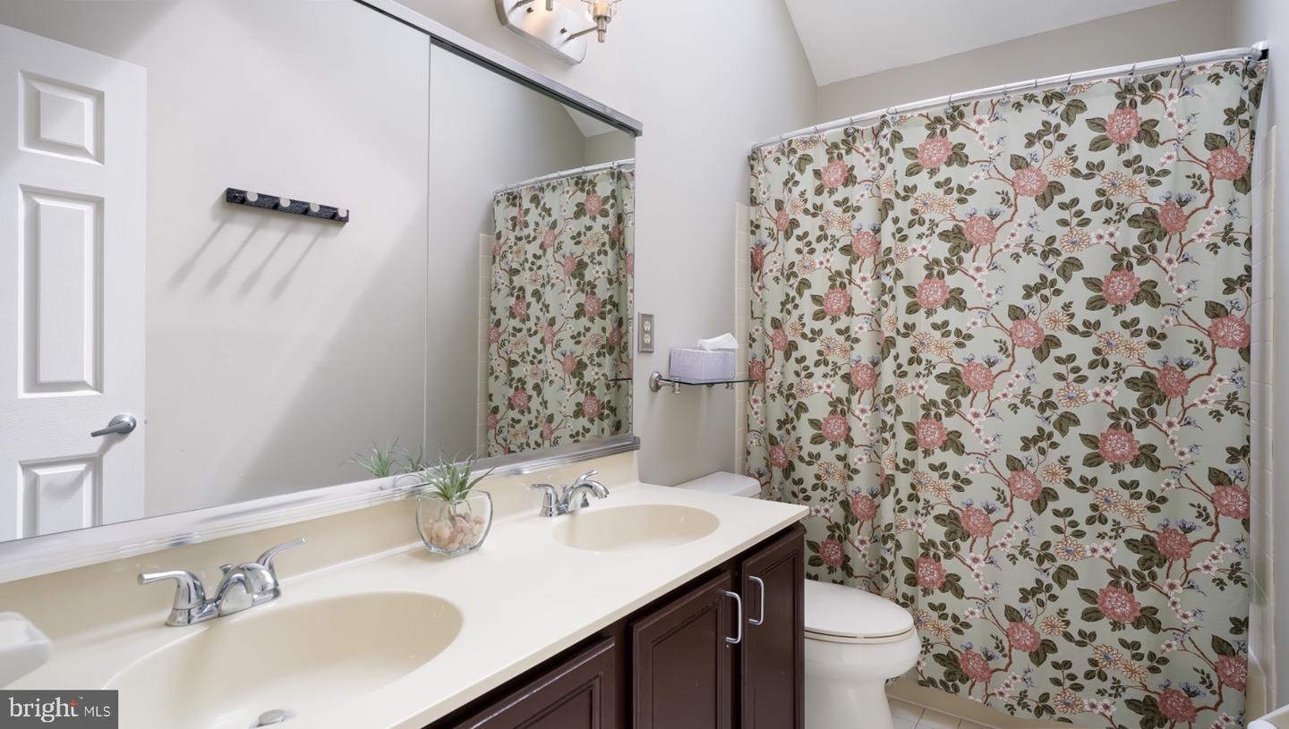 144 Tudor Dr # Property Photo 34