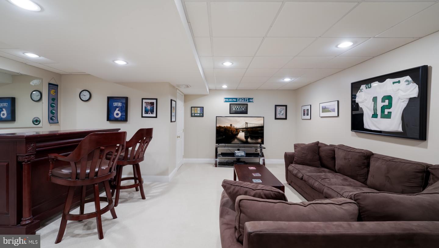 144 Tudor Dr # Property Photo 35