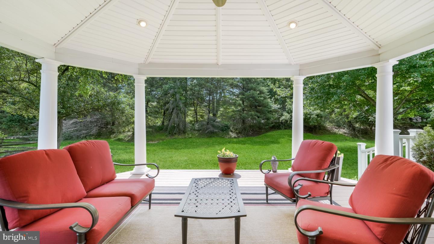 144 Tudor Dr # Property Photo 42