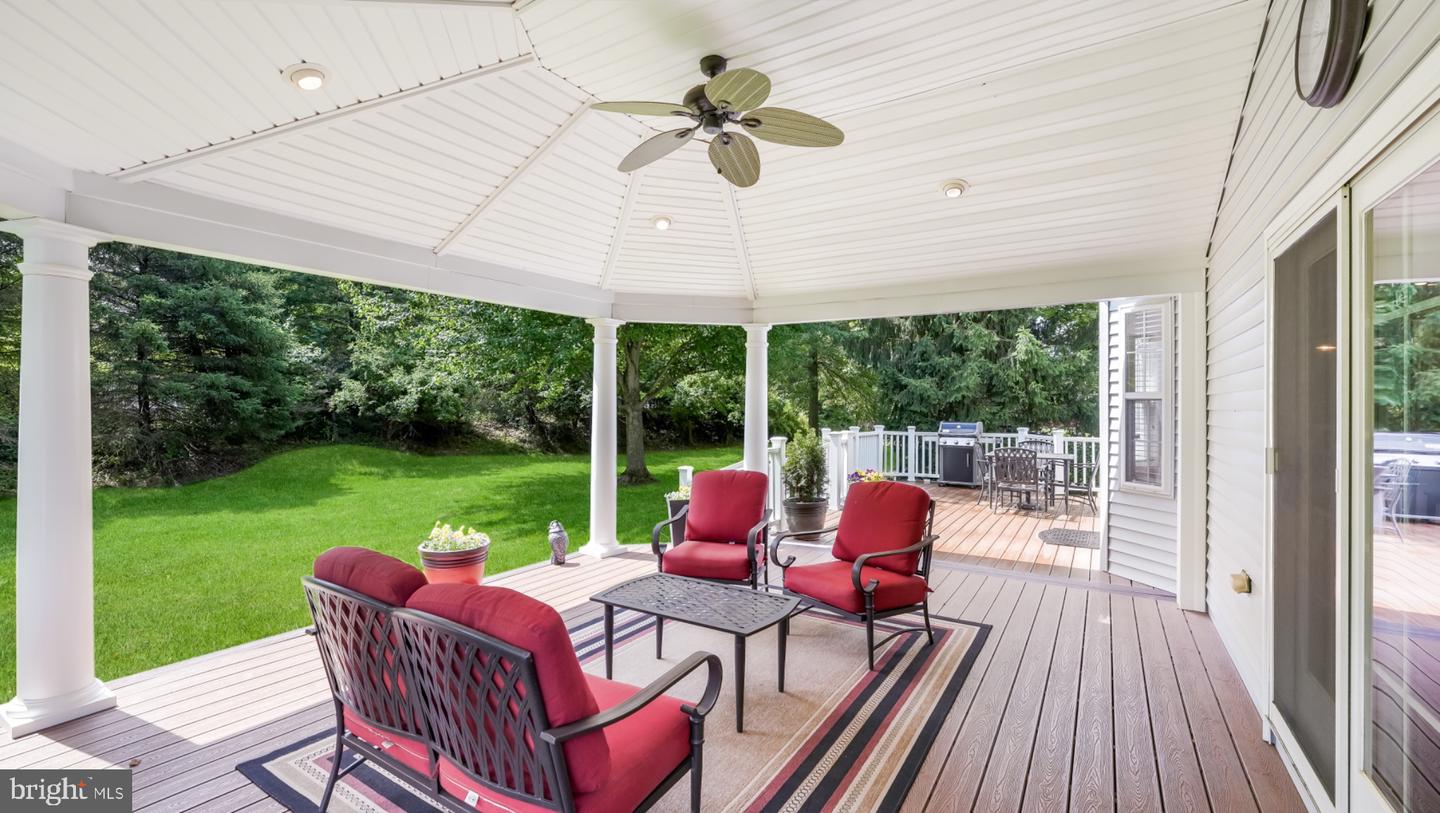 144 Tudor Dr # Property Photo 43