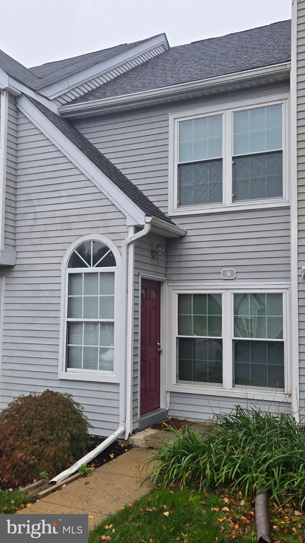 5 Applewood Ct Property Photo 1