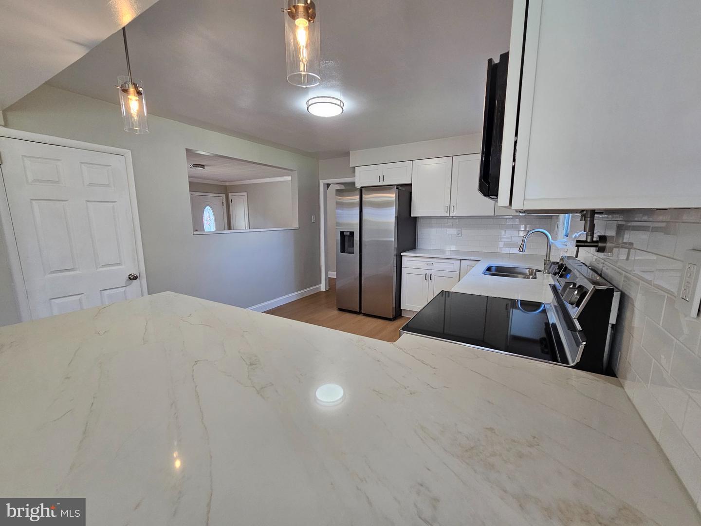 335 Tanner Ave # Property Photo 9
