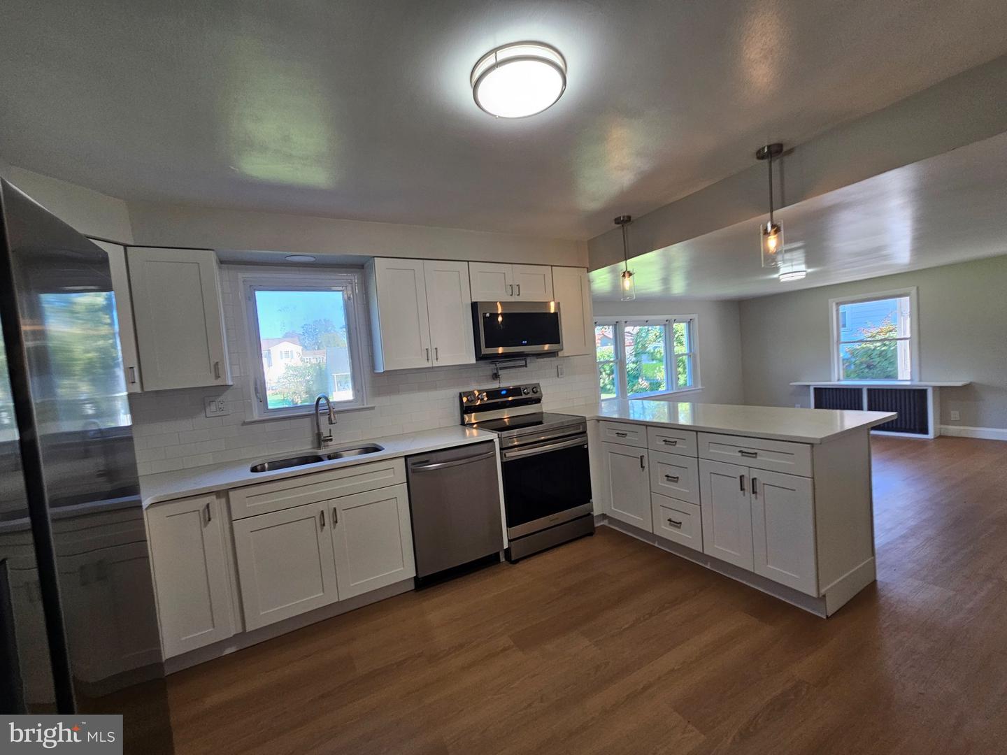 335 Tanner Ave # Property Photo 10
