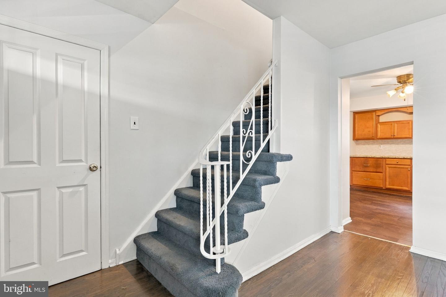 205 Colonial Ave # Property Photo 8