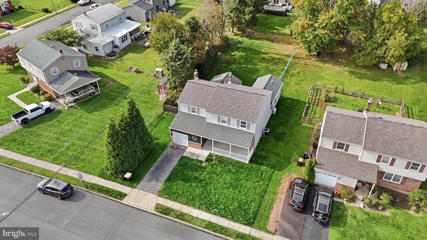 205 Colonial Ave # Property Photo 46
