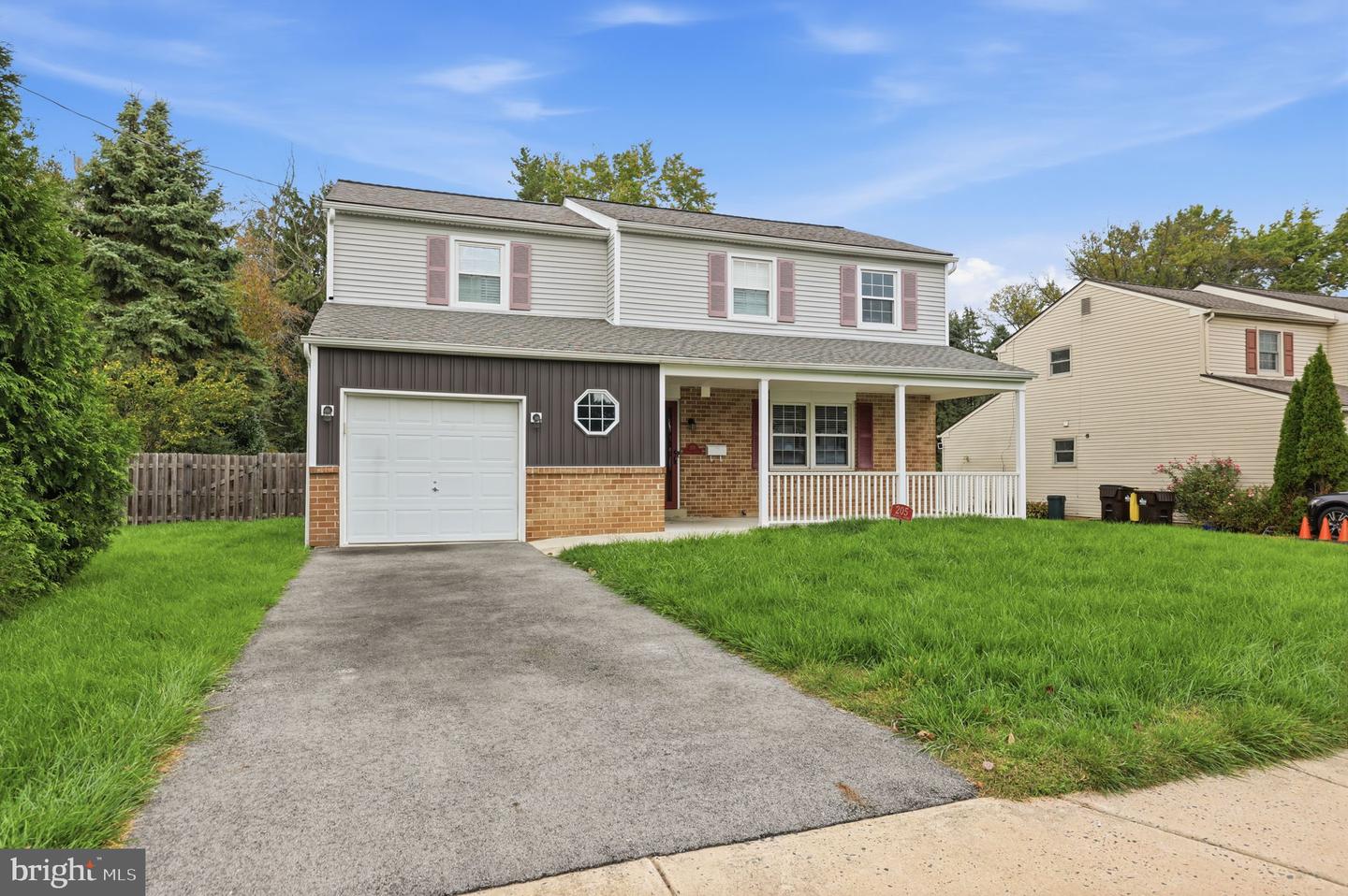 205 Colonial Ave # Property Photo 52