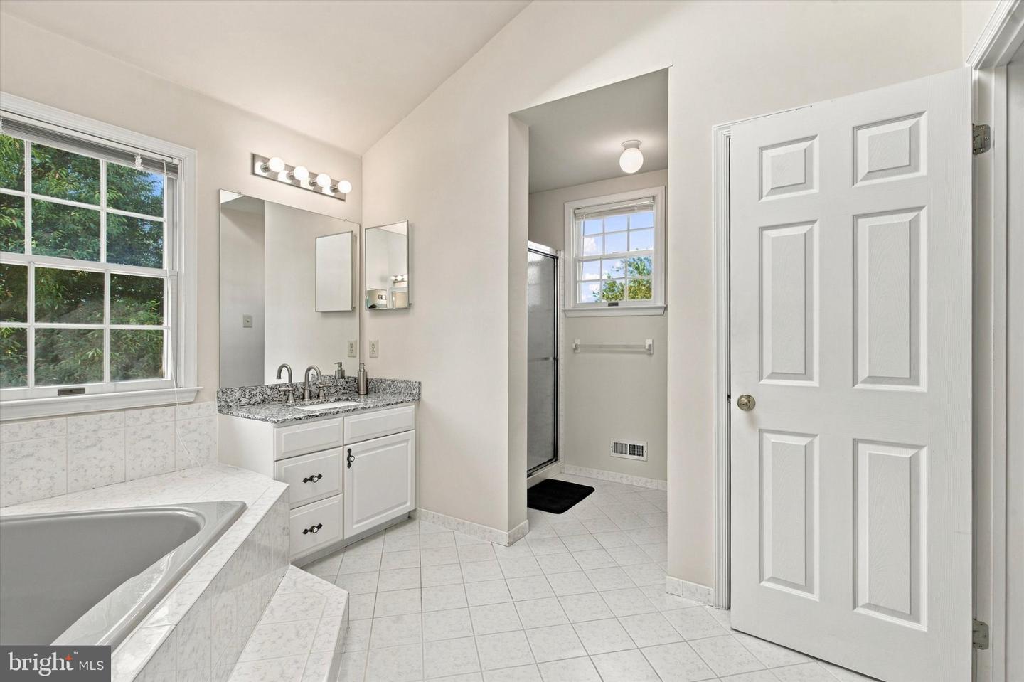 108 Cascades Ct Property Photo 32