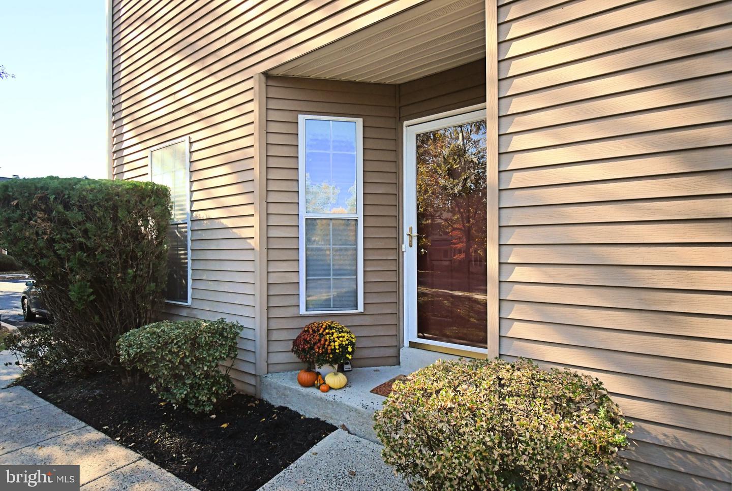 27 Village Dr Property Photo 1