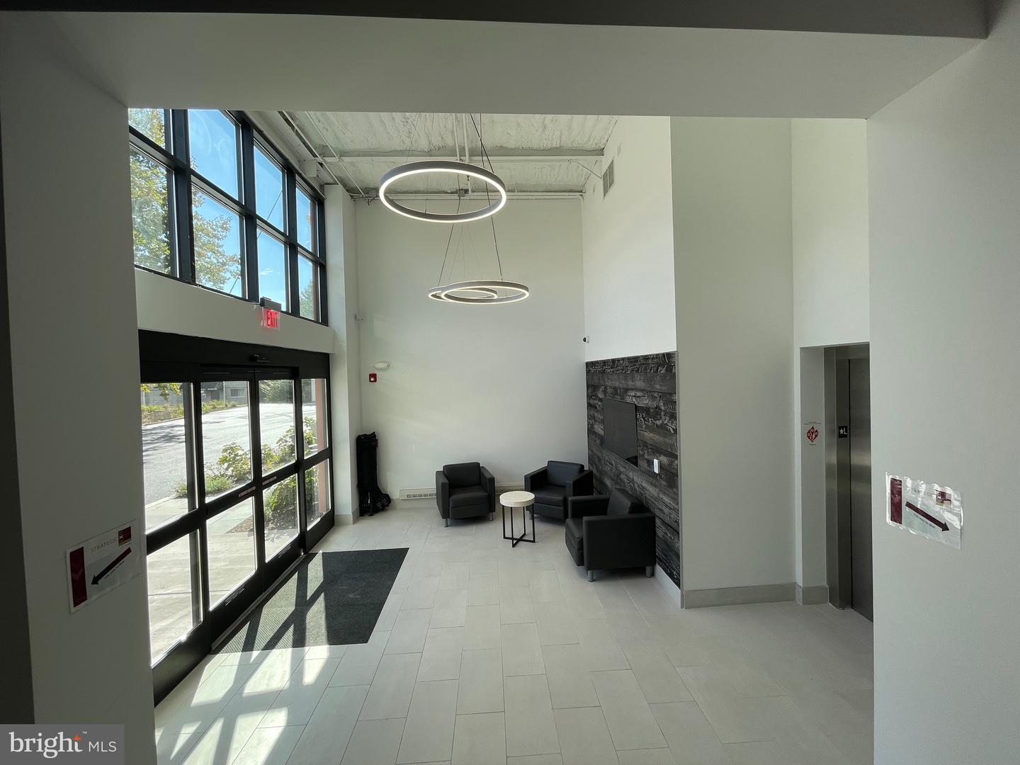 124 S Maple Property Photo 4