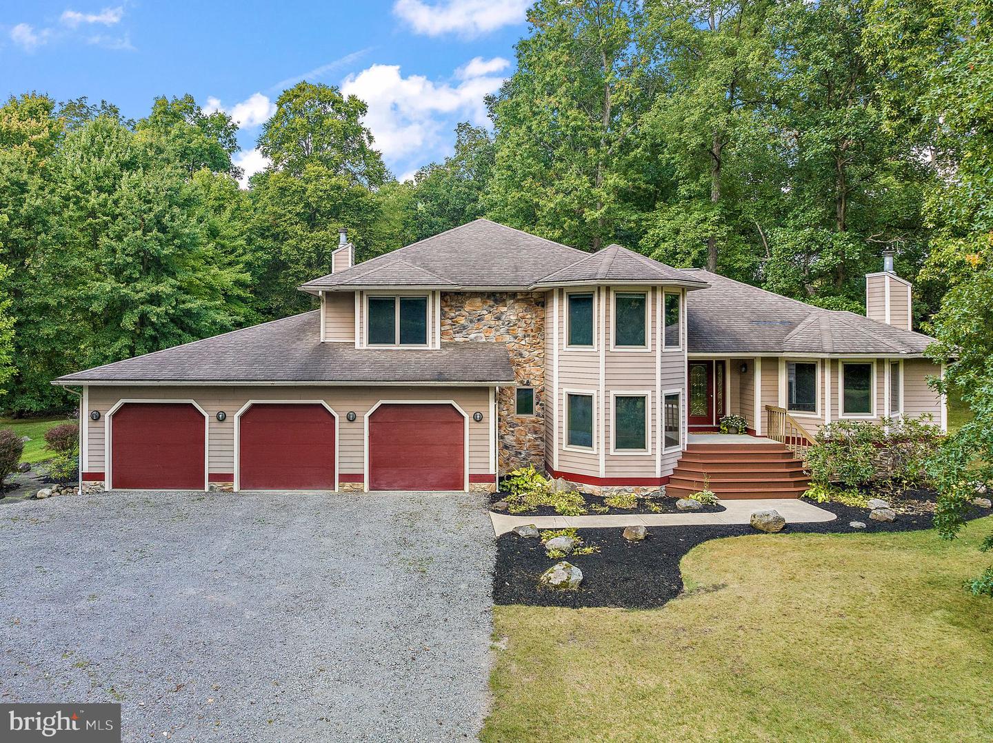 16137 Real Estate Listings Main Image