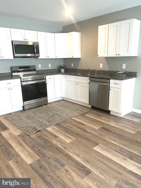 19 Pacific Avenue Property Photo 2