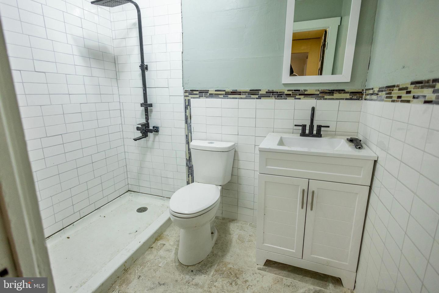 3 Shaw Ave Property Photo 10