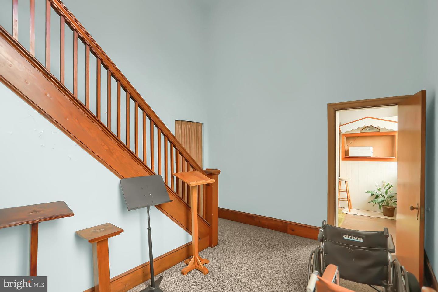 134 Shaw Ave Property Photo 11