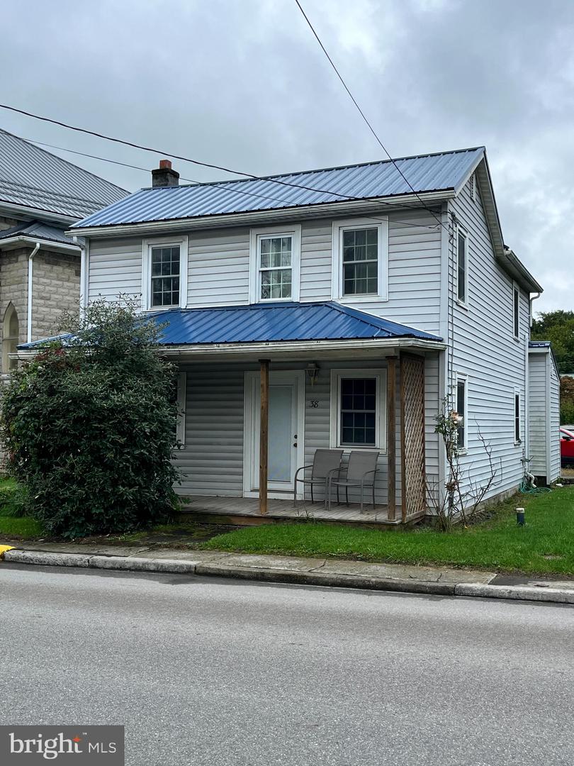 38 S Main Street Property Photo