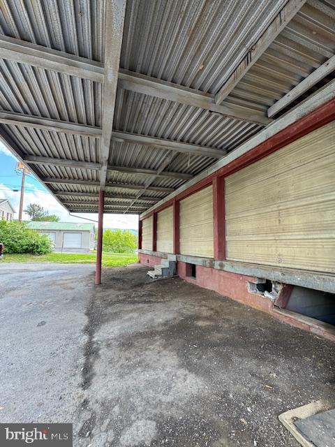 439 Fairview Ave Property Photo 5