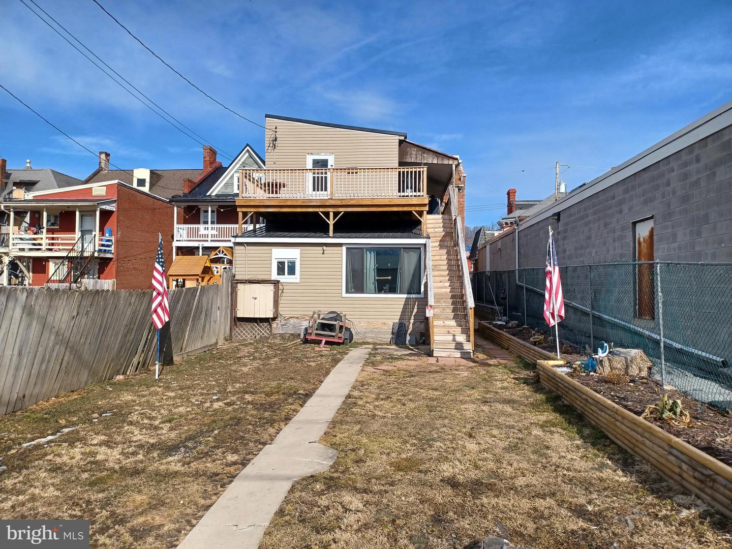 52 Chestnut St Property Photo 87