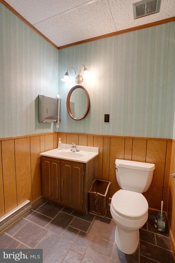 54 Chestnut St Property Photo 24