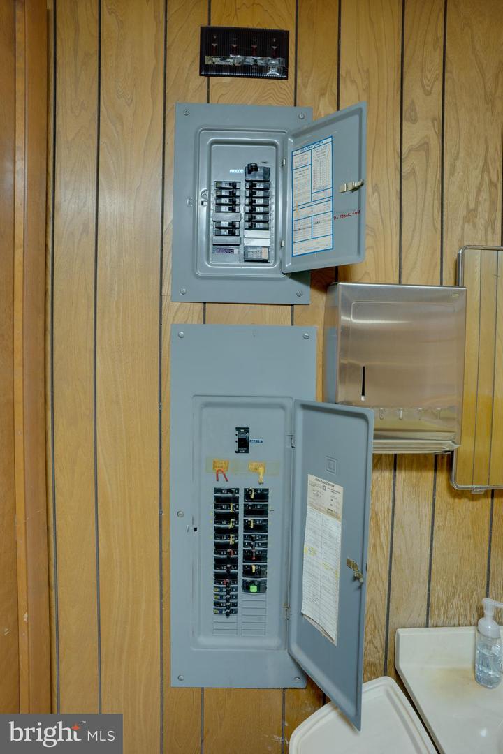 54 Chestnut St Property Photo 36