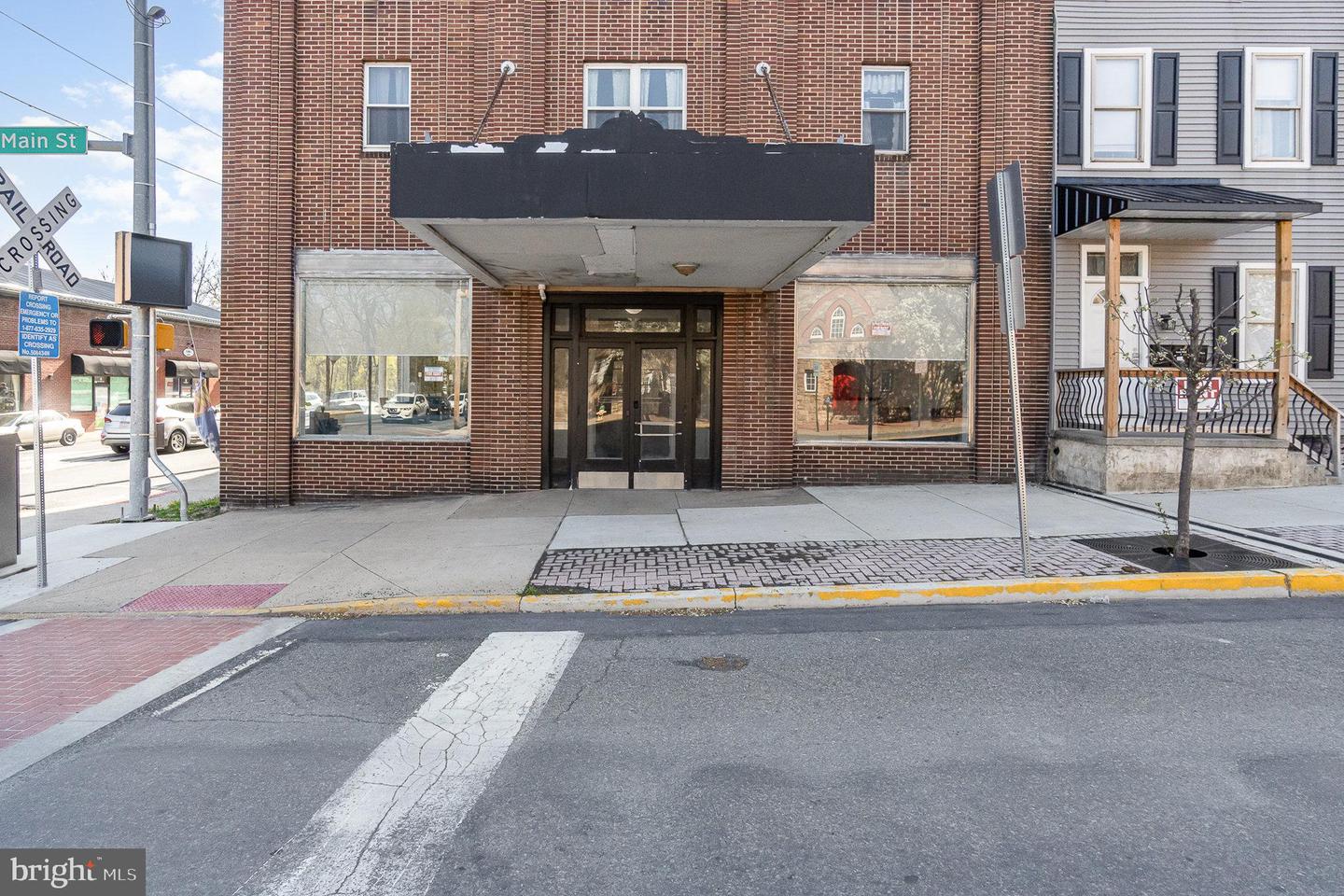 20 S Main St Property Photo 4