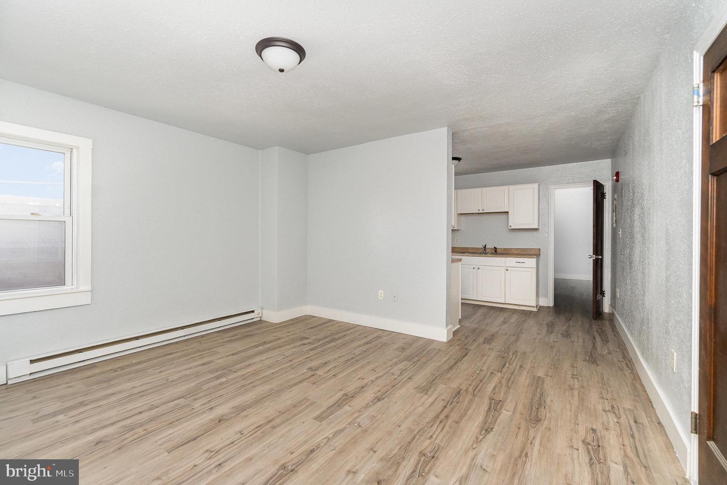 20 S Main St Property Photo 16