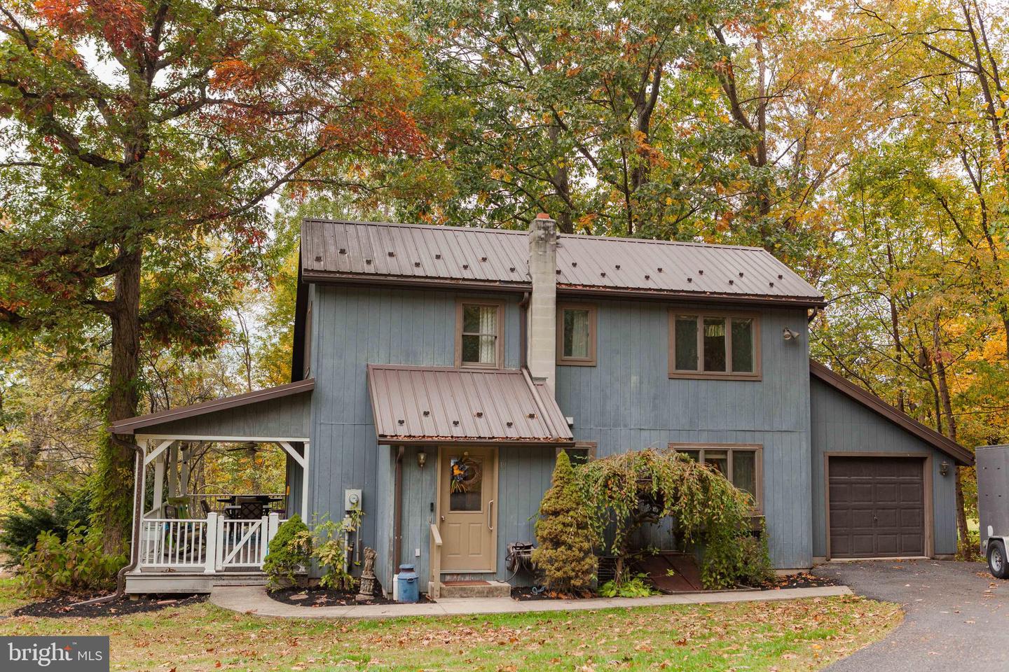 19 Sisters Ln Property Photo 1