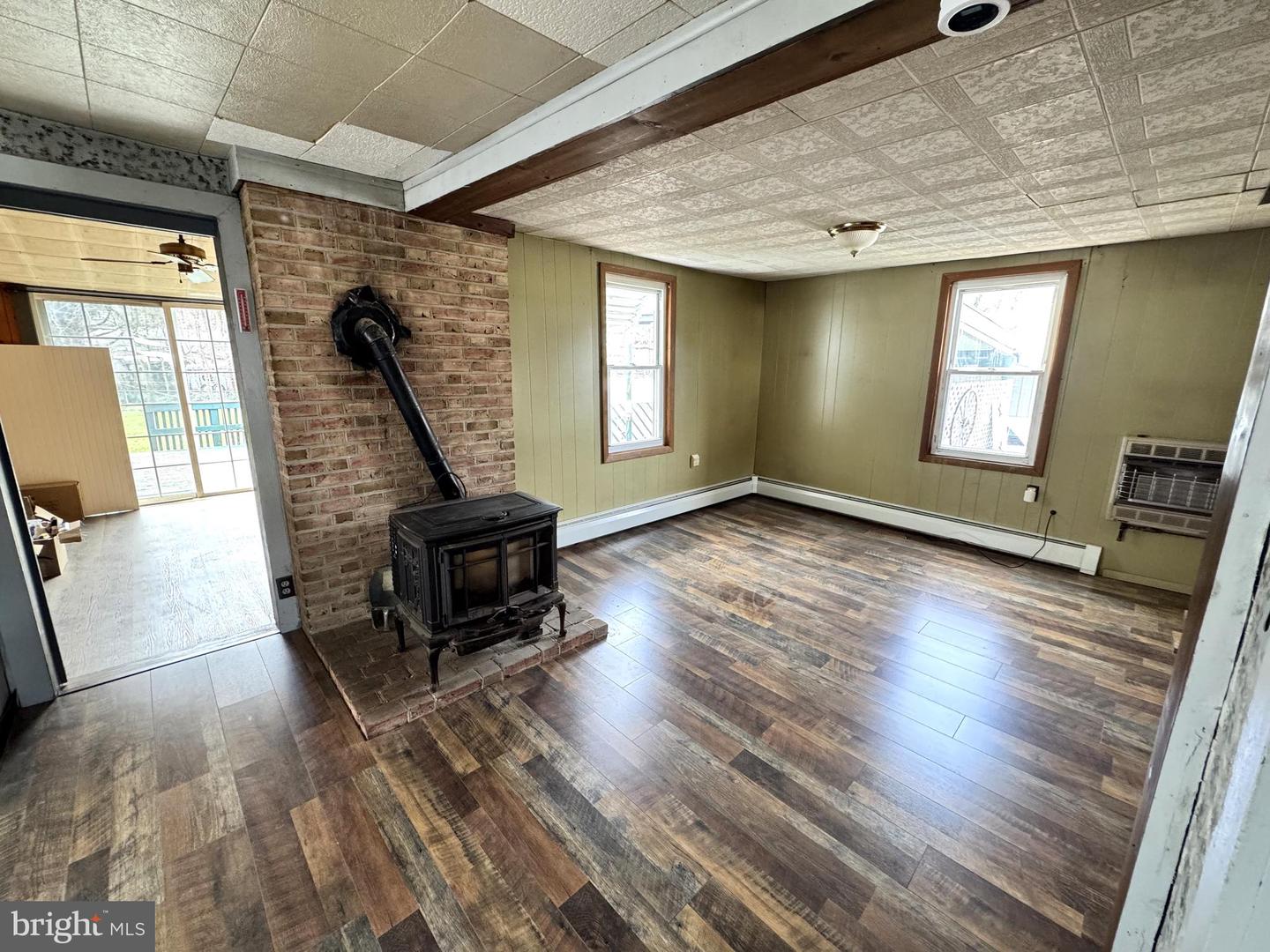 12 Maclay St Property Photo 6