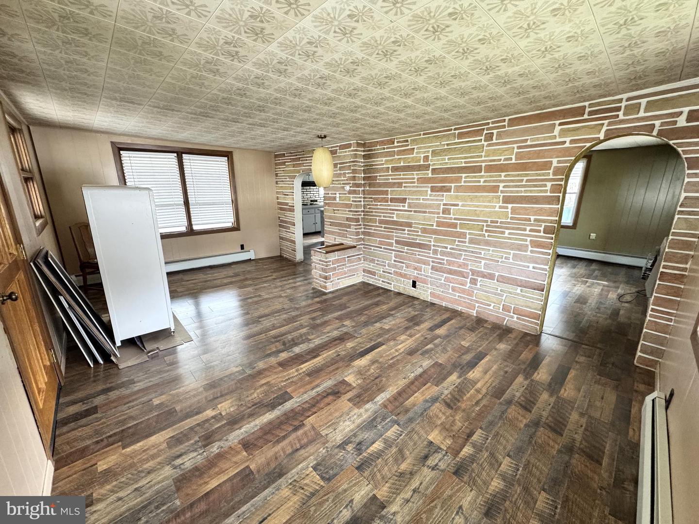 12 Maclay St Property Photo 9