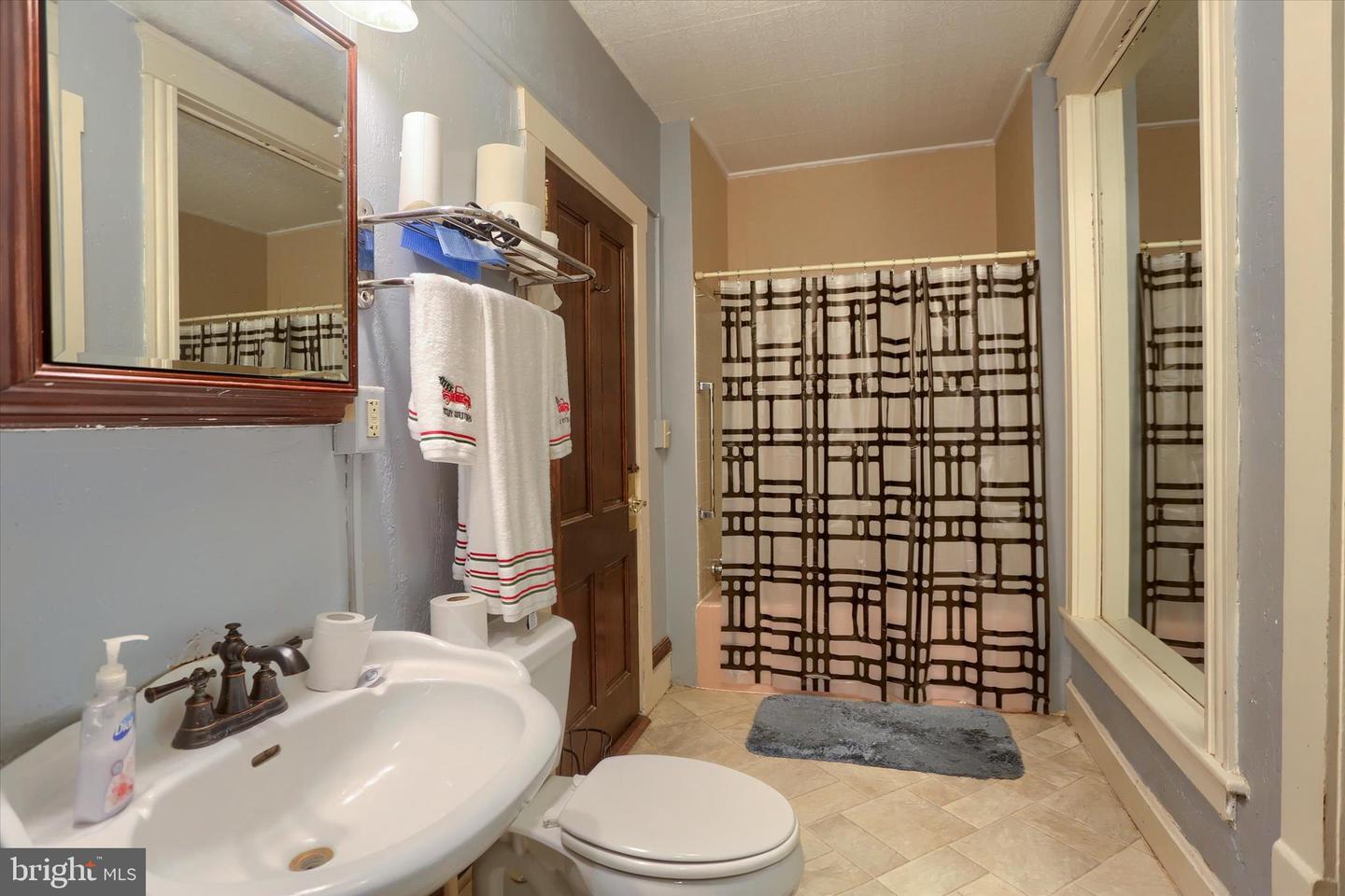 3947 W Main St Property Photo 18