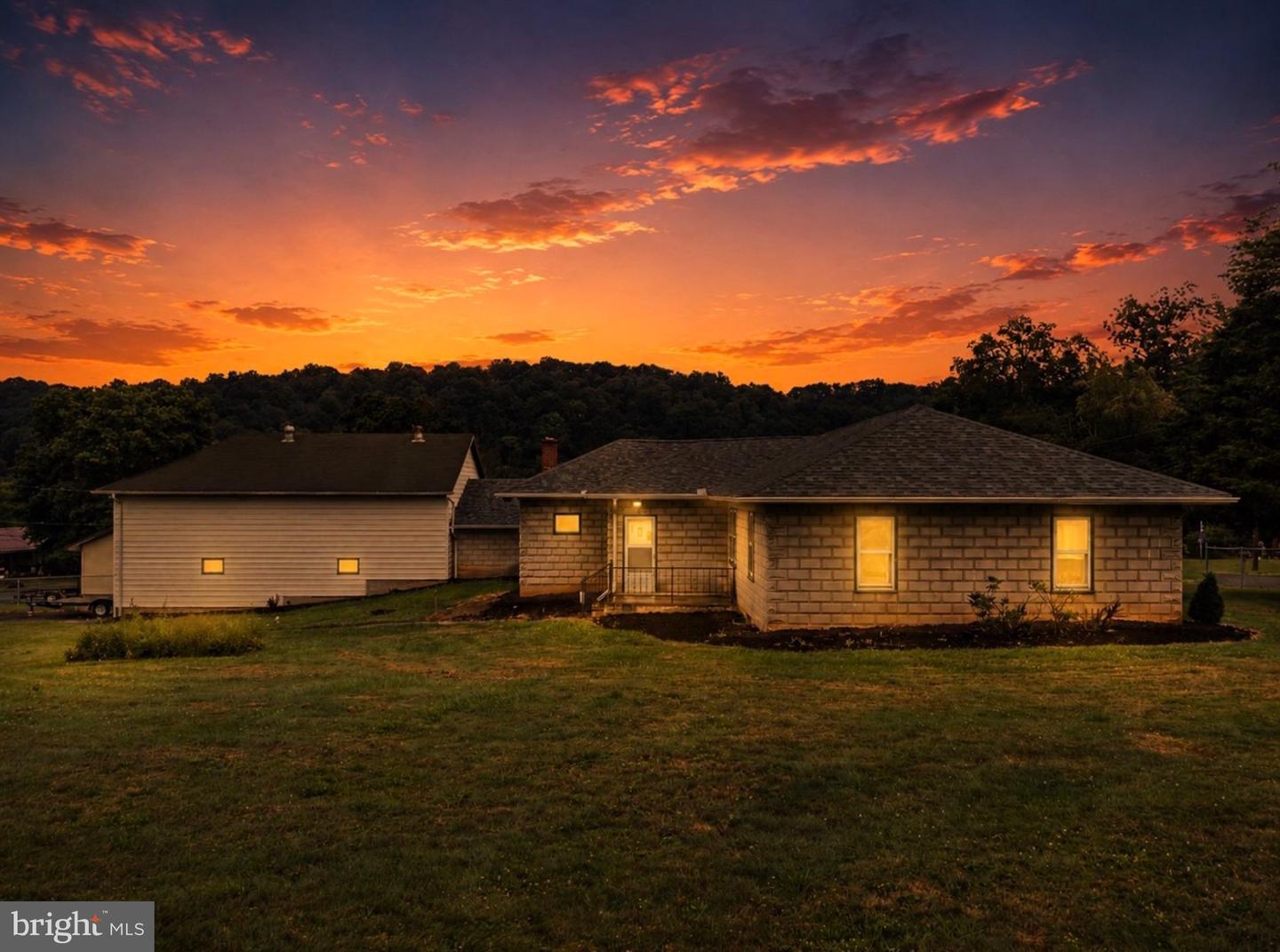 71 Lewland Property Photo 5