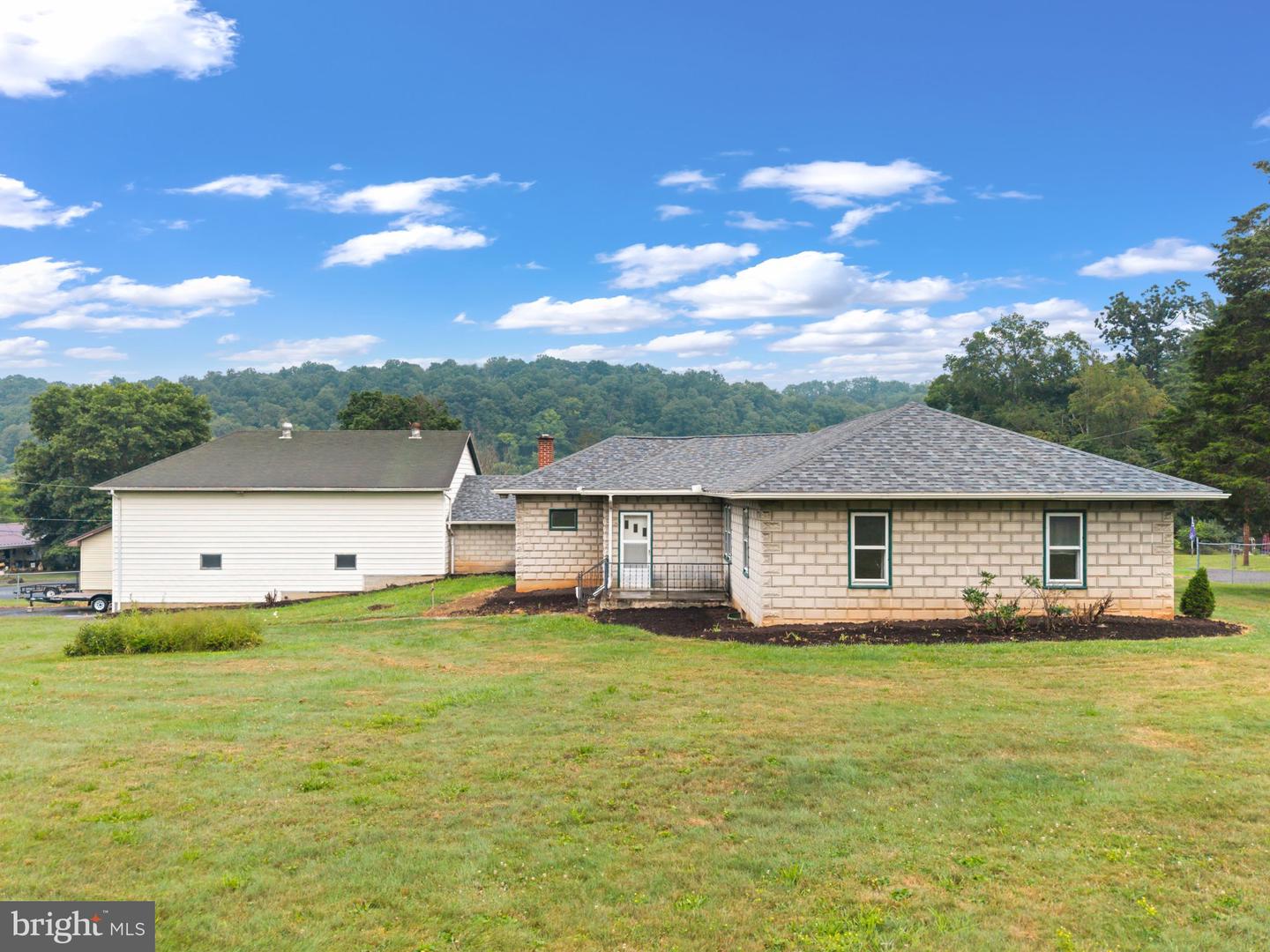 71 Lewland Property Photo 7